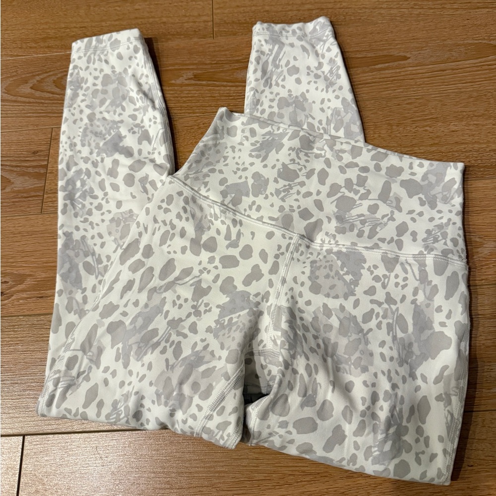 Lululemon Cheetah Print Leggings